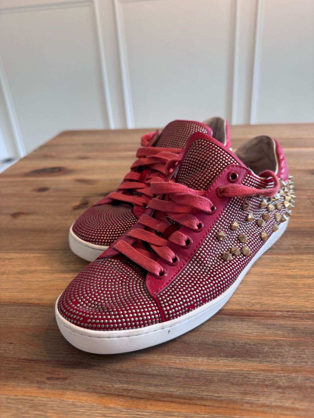 Red Crystal & Stud Embellished Women's Low-Top Sneakers